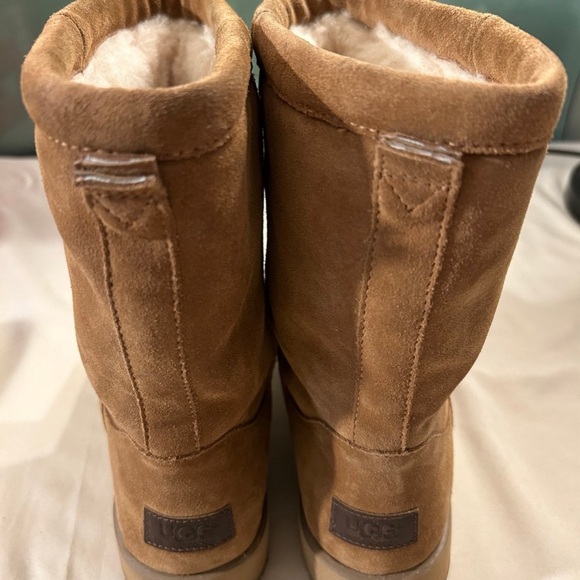 UGG Boots Women 9 Vibram Brown Suede Arctic Grip Waterproof - Picture 4 of 12